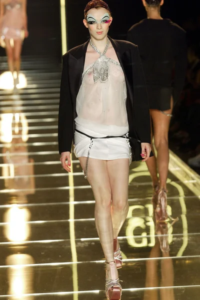 Look 40